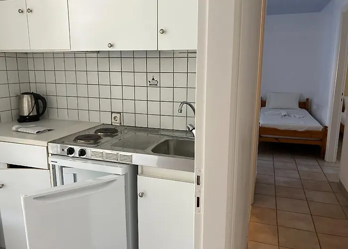 Milia 2 Áyios Nikítas